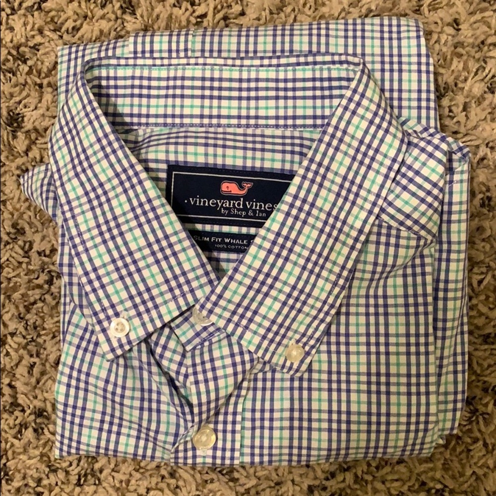 Vineyard vines button down large
